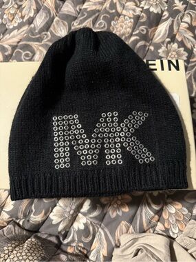 MICHAEL Michael Kors black knit label beanie